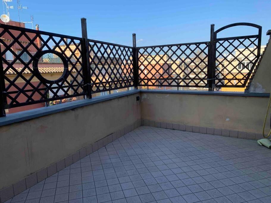 In Urbe - A Con Terrazzo Appartement *
